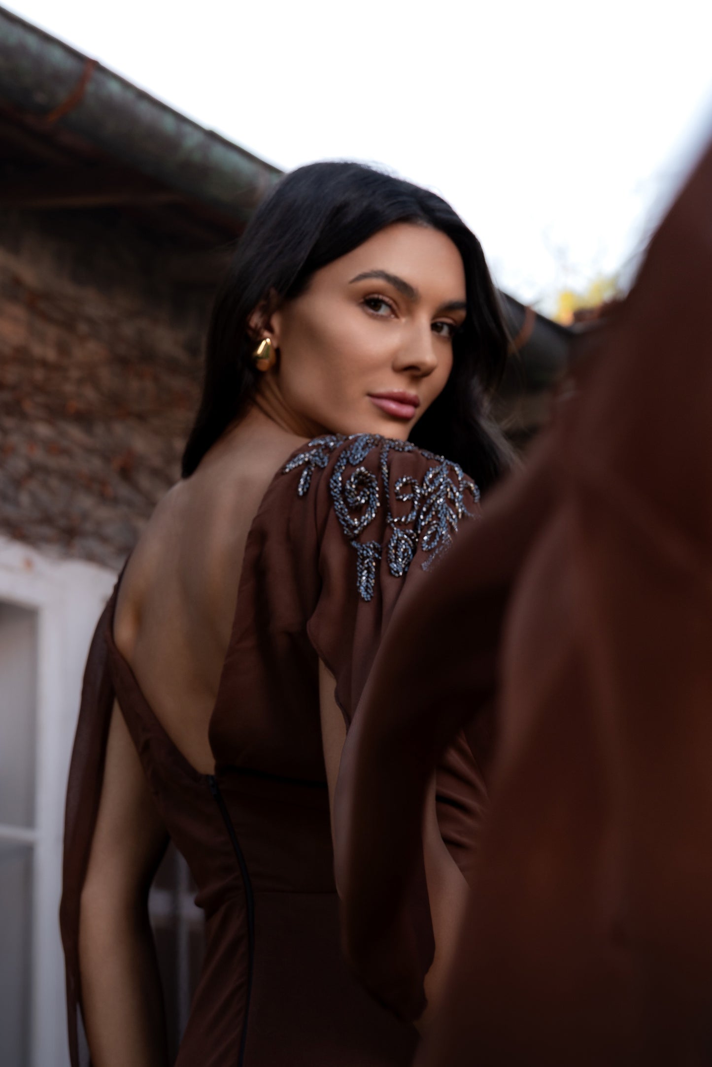 VESTIDO RENNES - Mocha Mousse