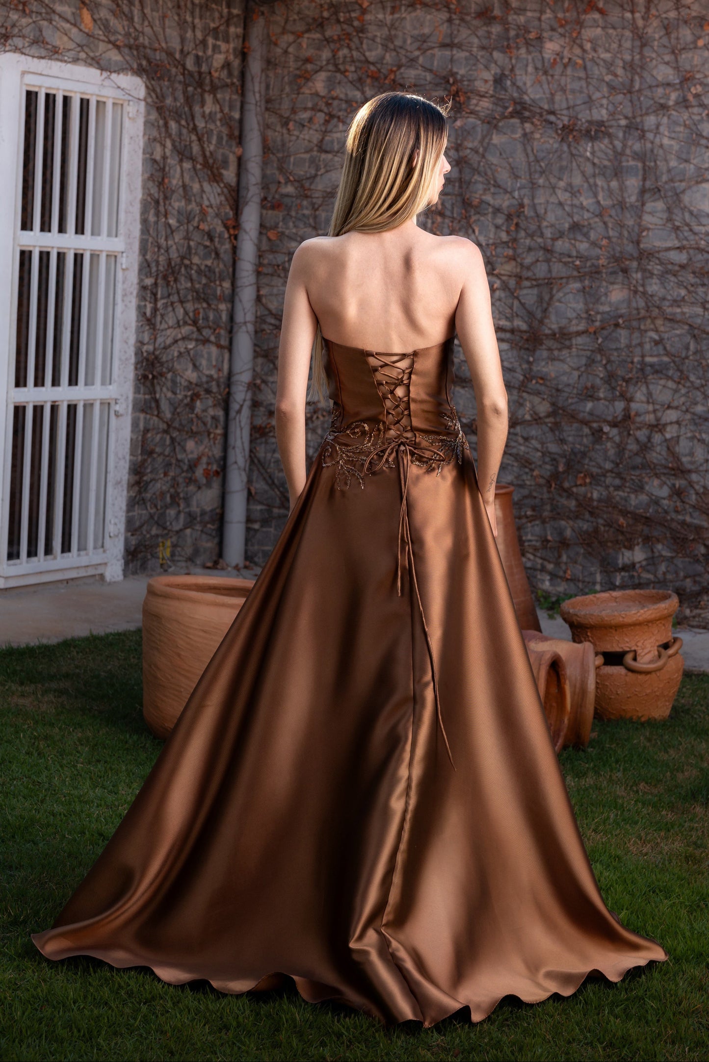 VESTIDO AURILLAC - Mocha Mousse