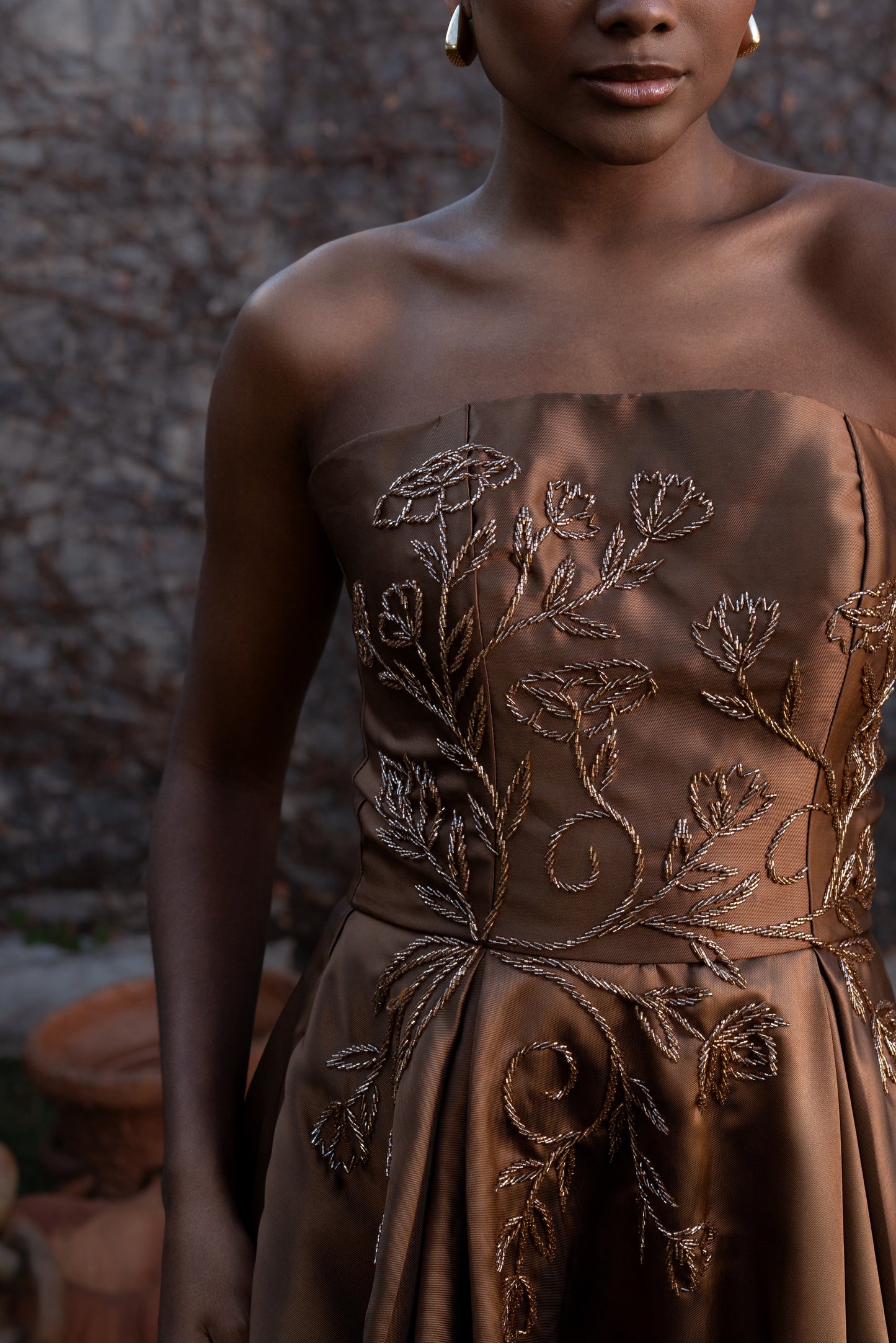 VESTIDO BERGERAC - Mocha Mousse