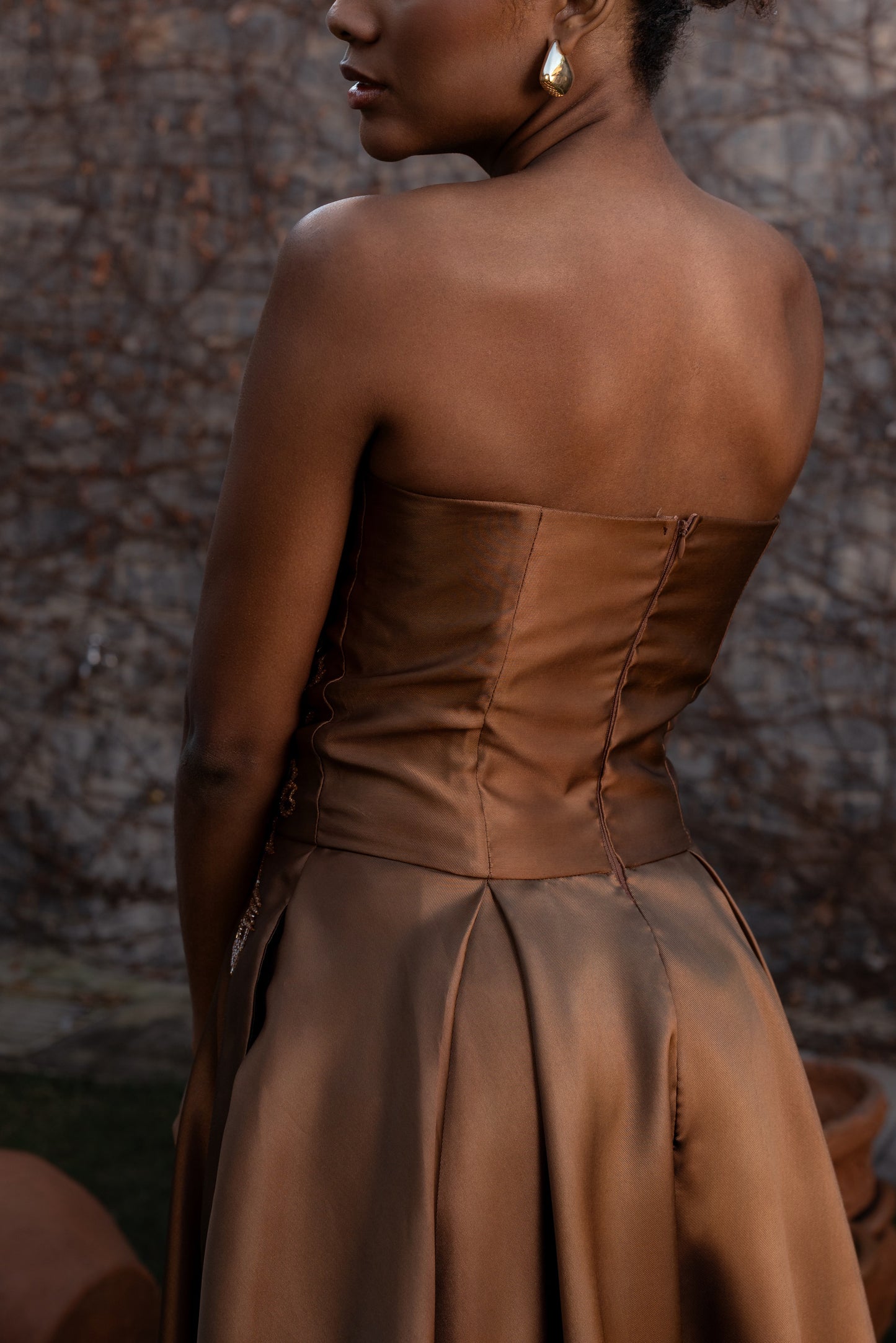 VESTIDO BERGERAC - Mocha Mousse