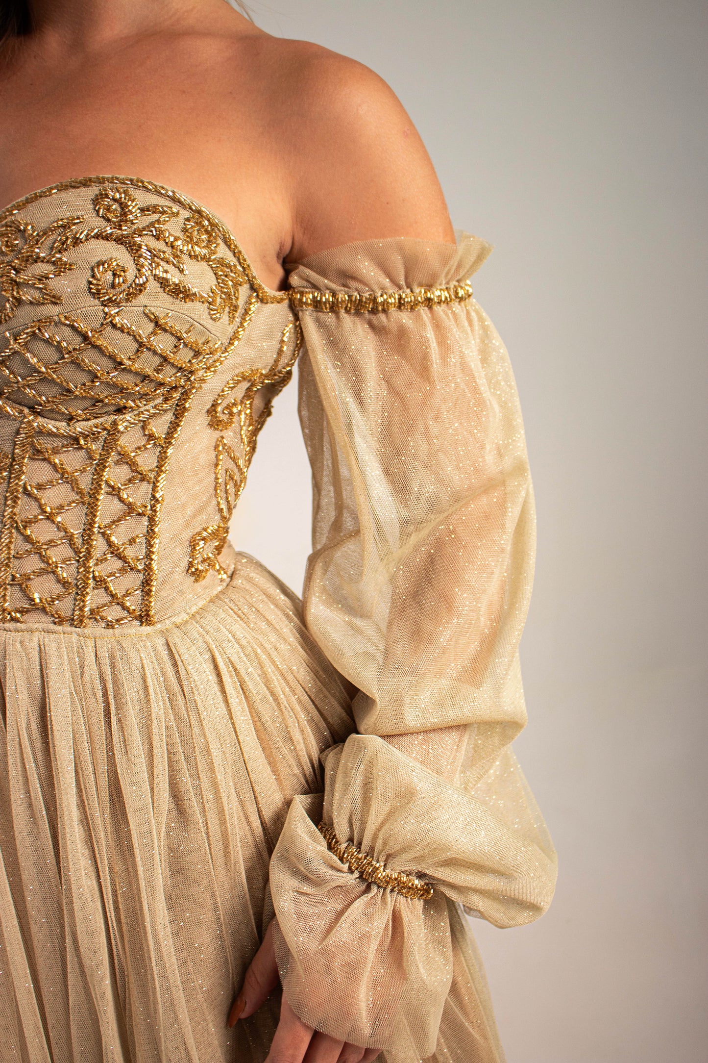 VESTIDO CHANTILY - Dourado